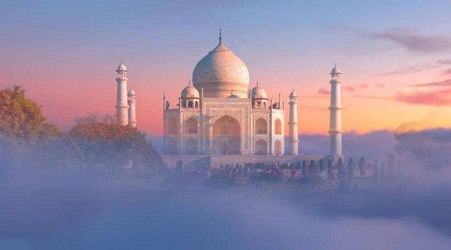 A panoramic view of the Taj Mahal