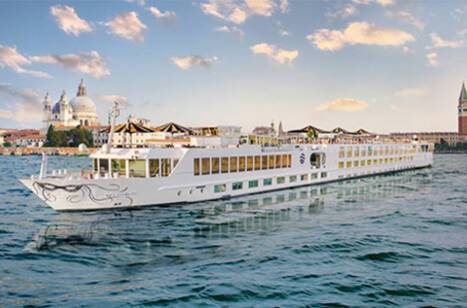 S.S. La Venezia sailing through the Venetian Lagoon
