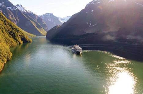 4 cruise lines that accept Pound Sterling | ROL Cruise Blog