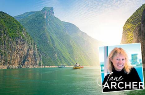 Jane Archer: China in your hands | ROL Cruise Blog