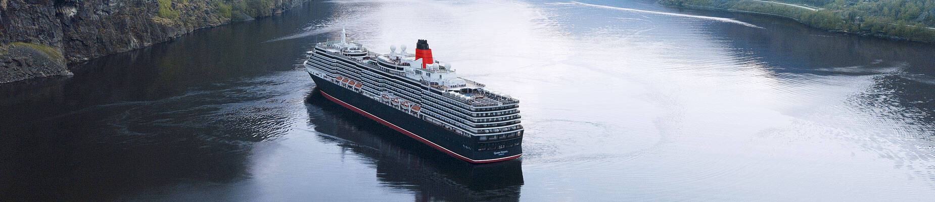 Panoramic image of Cunard’s Queen Victoria at sea