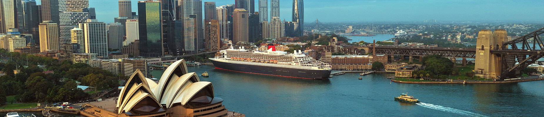 Queen Mary 2 in Sydney