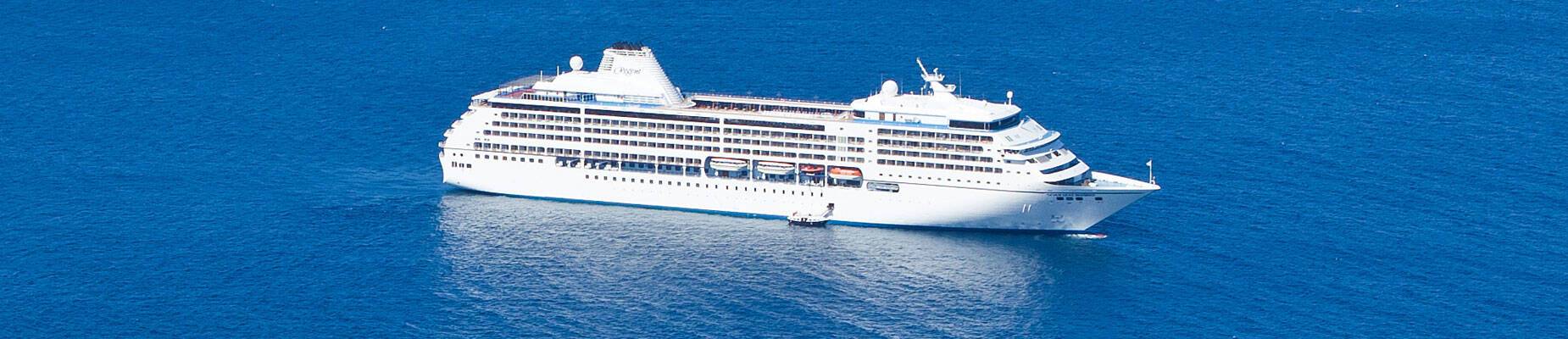 Panoramic image of Seven Seas Mariner, Regent Seven Seas Cruises, at sea