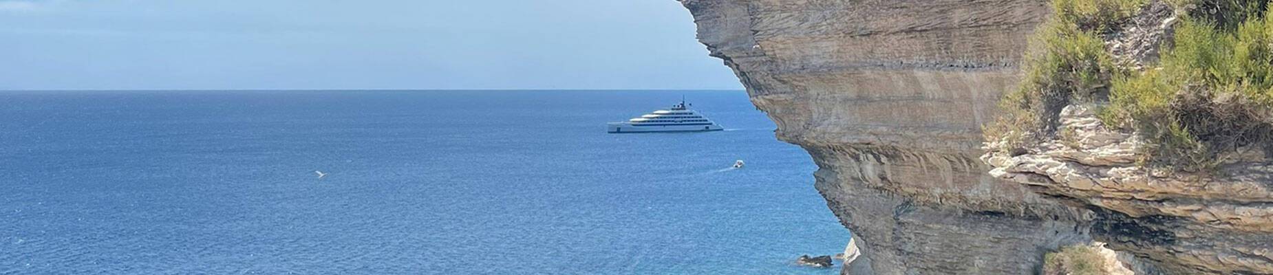 Emerald Sakara at sea