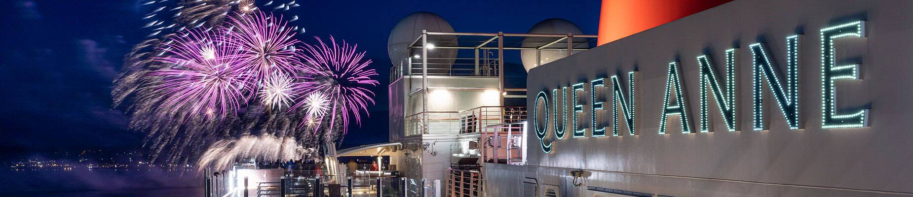 Queen Anne departing from Southampton underneath a fireworks display
