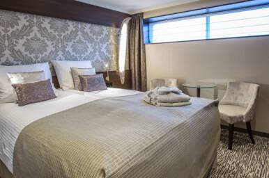 Standard Suite, Emerald Deck, MS Thomas Hardy, Riviera Travel