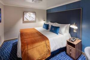 Standard Inside Bedroom, Queen Anne, Cunard - Image based on an IE grade, configuration may differ