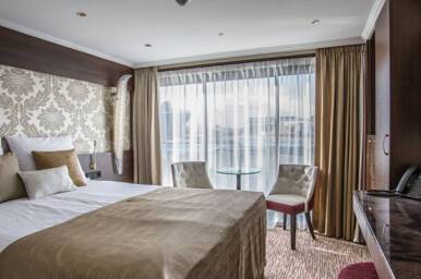 Standard Suite, Diamond Deck, MS Emily Bronte, Riviera Travel