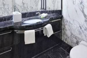 Owner's Suite, Sink Vanity, Nautica, Oceania Cruises