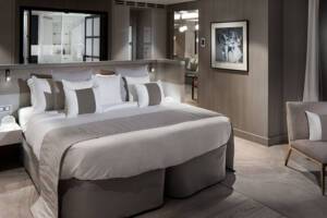 Iconic Suite Master Bedroom, Celebrity Apex
