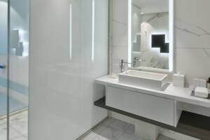 Penthouse Suite bathroom, Celebrity Ascent