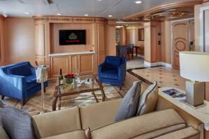 Grand Suite Living Area, Queen Elizabeth, Cunard