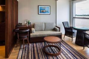 Living Area, Deluxe Suite (BB), Scenic Spirit