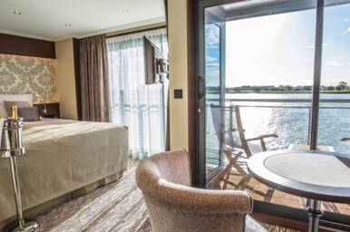 Deluxe Balcony Suite, Diamond Deck, MS Thomas Hardy, Riviera Travel