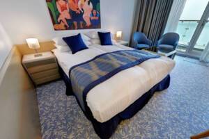 Balcony Junior Suite, Bedroom Balmoral, Fred. Olsen Cruise Lines