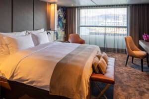 Bedroom, Owner's Penthouse Suite (OP), Scenic Eclipse