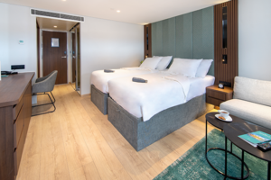 Emerald Stateroom, Emerald Harmony