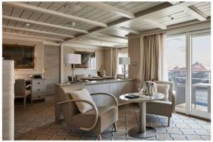 Silver Cloud Owners Suite