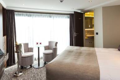 Superior Suite, Ruby Deck, MS Thomas Hardy, Riviera Travel