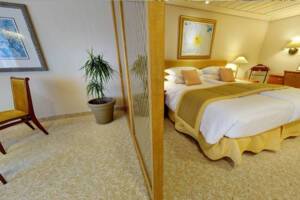 Premier Suite Bedroom, Balmoral, Fred. Olsen Cruise Lines