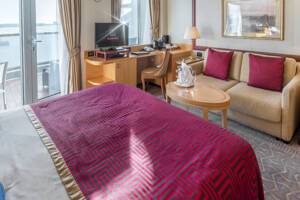 Queen Suite Bedroom, Queen Victoria, Cunard