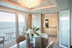 Mariner Suite Bedroom, Seven Seas Mariner, Regent Seven Seas