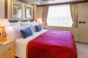 Penthouse Suite Bedroom, Queen Victoria, Cunard