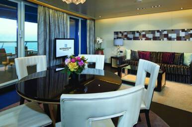 The Haven Deluxe Owner's Suite, Norwegian Escape