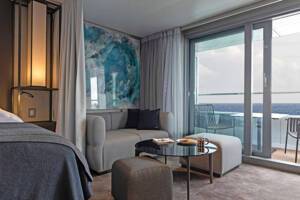 Living Area, Grand Deluxe Verandah Suite (AD), Scenic Eclipse II