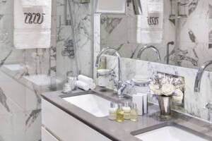 Suite Bathroom, River Duchess, Uniworld