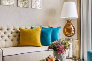 Grand Suite Sofa, S.S. São Gabriel, Uniworld