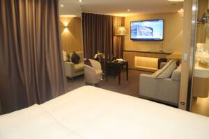 Royal Balcony Suite. Scenic Jewel