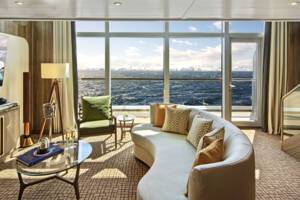 Grand Wintergarden Living Area, Bedroom, Seabourn Pursuit