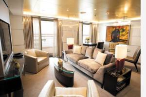 Explorer Suite living, Seven Seas Explorer