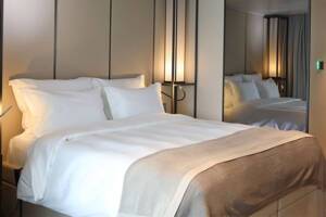 Bedroom, Verandah Suite (B), Scenic Eclipse II