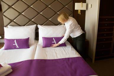 Deluxe Suite Bedroom, Ambience, Ambassador Cruise Line