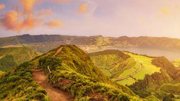 View Cruise2027 USA & Azores to SouthamptonDeal