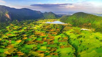 View CruiseVietnam and Cambodia Highlights - Siem ReapDeal