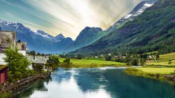 View CruiseLongyearbyen to TromsøDeal