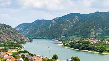 View Cruise7 Night Danube - Regensburg - BudapestDeal