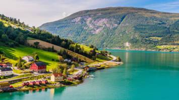 View Cruise2027 6★ All-Inclusive Iceland, Greenland & NorwayDeal