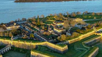 View CruiseIconic France - Bordeaux to LyonDeal