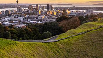 View CruiseSouth Pacific Isles & New ZealandDeal