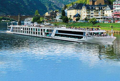 Emerald Luna, Emerald Waterways