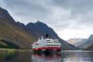 MS Nordkapp in Hjørundfjord