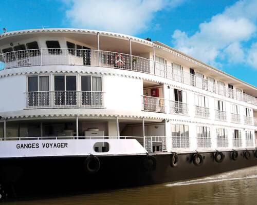RV Ganges Voyager