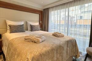 Standard Cabin, Ruby Deck, MS Lord Byron, Riviera Travel