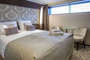 Standard Suite, Emerald Deck, MS Thomas Hardy, Riviera Travel