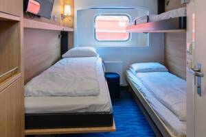 Polar Outside (J3), Kong Harald