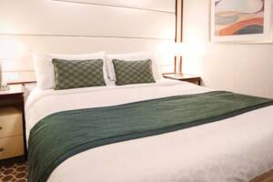 Interior Two Lower Beds, bedroom (IB), Royal Princess, Princess Cruises